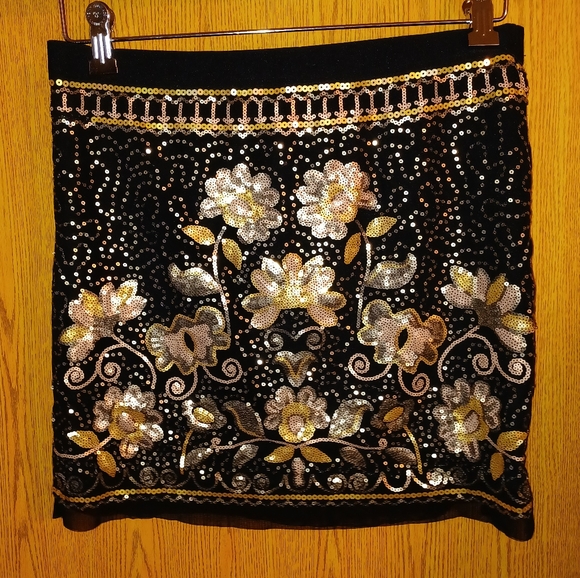 Dresses & Skirts - Chelsea & Violet skirt